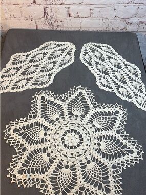 Handcrafted Crochet Doilies Set - Cream Decorative Table Accents